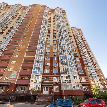 Студия На Бориса Гмыри 12Б Apartment Kiev Luaran gambar
